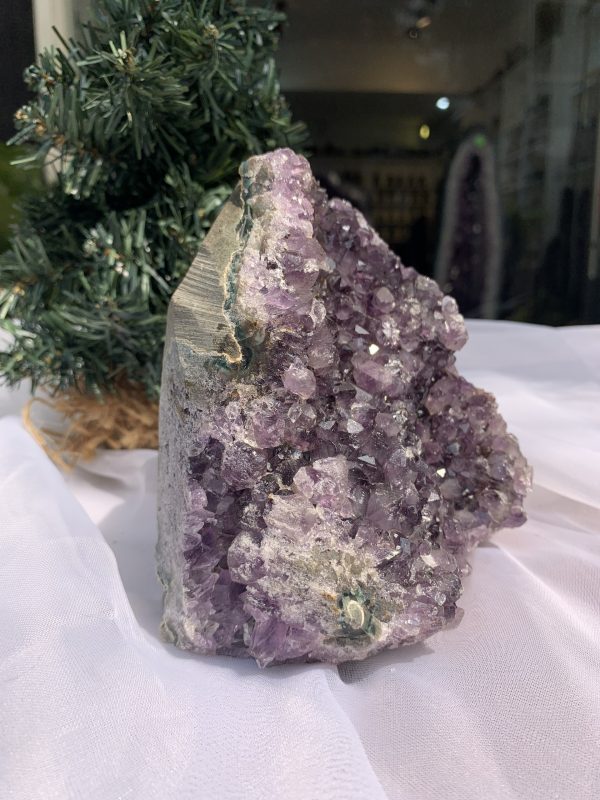 HỐC THẠCH ANH TÍM NHỎ – SMALL AMETHYST GEODE (TV359), KL: 1.532KG, KT: 13×11 CM