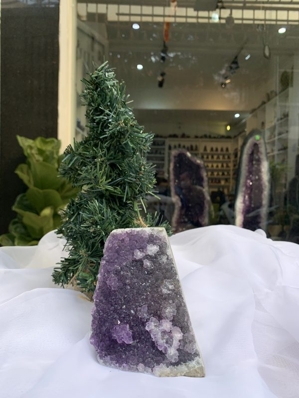 HỐC THẠCH ANH TÍM NHỎ – SMALL AMETHYST GEODE (TV360), KL: 0.674KG, KT: 11×8 CM