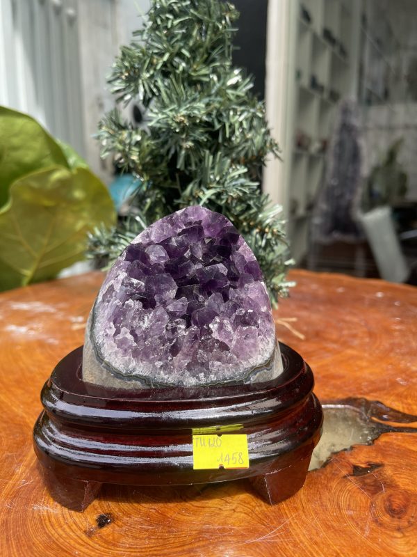 HỐC THẠCH ANH TÍM NHỎ – SMALL AMETHYST GEODE TU109