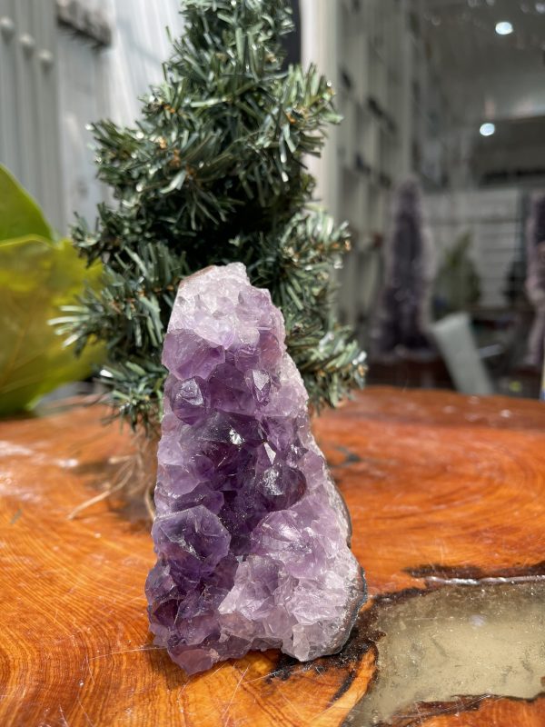 HỐC THẠCH ANH TÍM NHỎ – SMALL AMETHYST GEODE (TV235), KL: 0.498KG, KT: 10.5×6CM