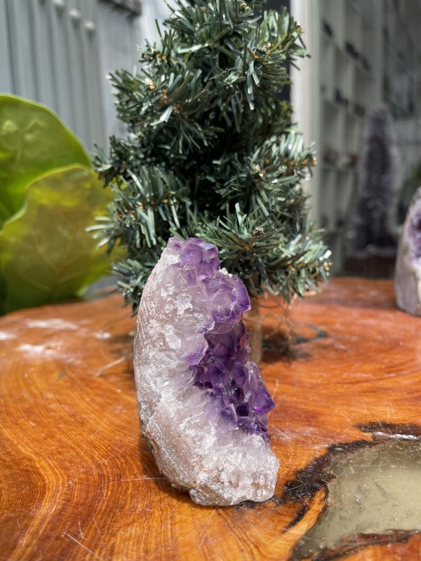 THẠCH ANH TÍM NHỎ – SMALL AMETHYST GEODE (TV219), KL: 0.332KG, KT: 9×7CM