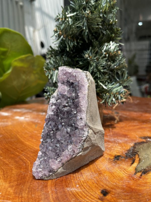 HỐC THẠCH ANH TÍM NHỎ – SMALL AMETHYST GEODE (TV276), KL: 0.54KG, KT: 11×7 CM