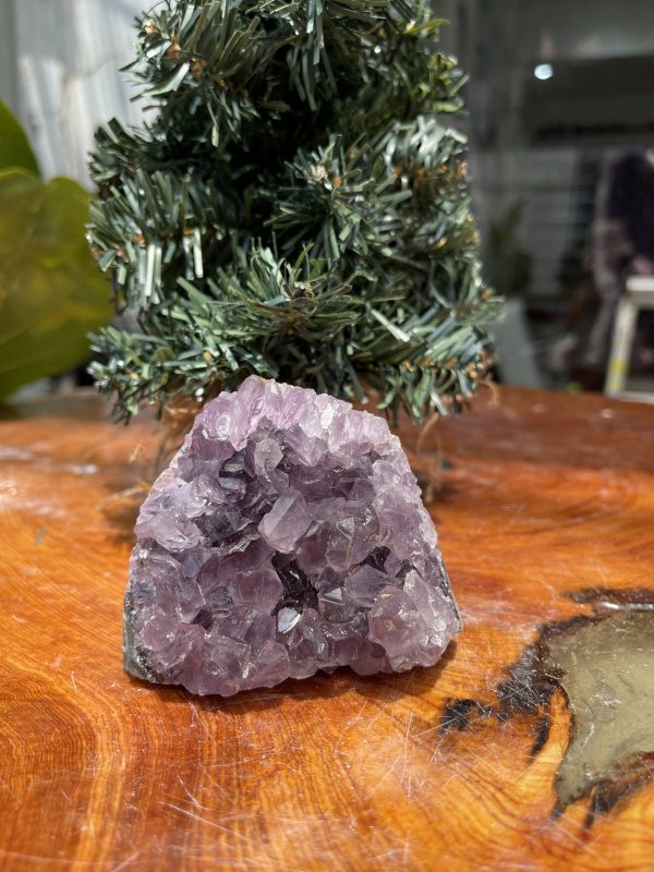 HỐC THẠCH ANH TÍM NHỎ – SMALL AMETHYST GEODE (TV274), KL: 0.32KG, KT: 6×8 CM