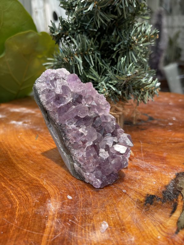 HỐC THẠCH ANH TÍM NHỎ – SMALL AMETHYST GEODE (TV231), KL: 0.414KG, KT: 9.5×5CM