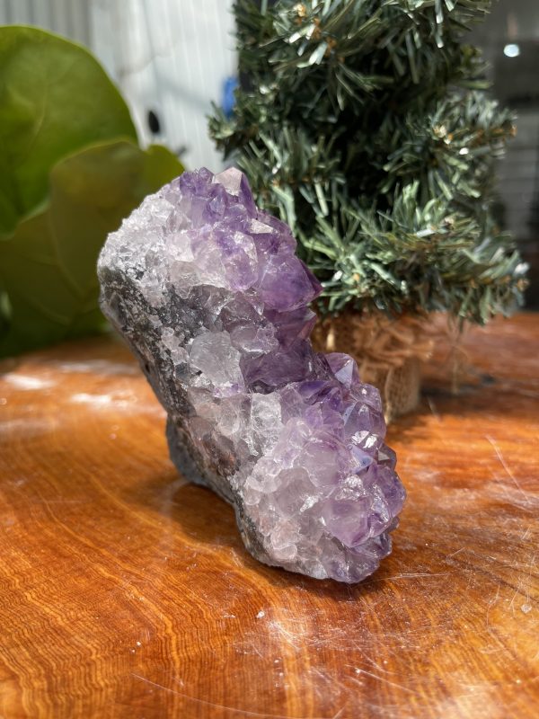 HỐC THẠCH ANH TÍM NHỎ – SMALL AMETHYST GEODE (TV296), KL: 0.48 KG, KT: 10x5 CM