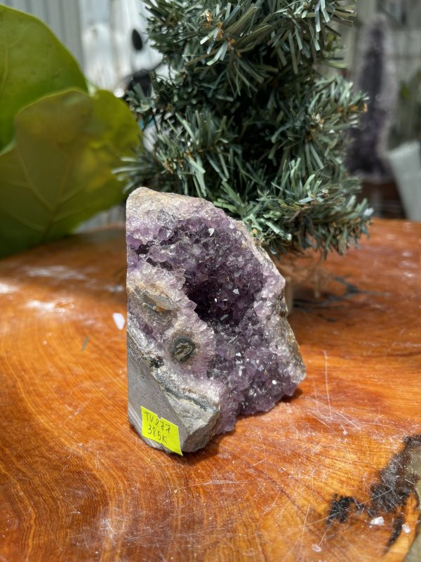 HỐC THẠCH ANH TÍM NHỎ – SMALL AMETHYST GEODE (TV277), KL: 0.382KG, KT: 10×7 CM