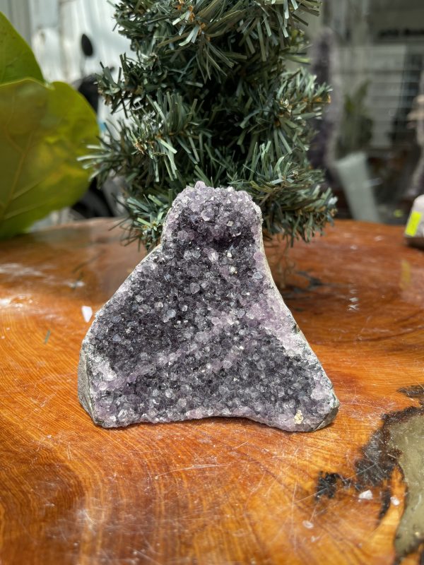 HỐC THẠCH ANH TÍM NHỎ – SMALL AMETHYST GEODE (TV279), KL: 0.374KG, KT: 9×10 CM