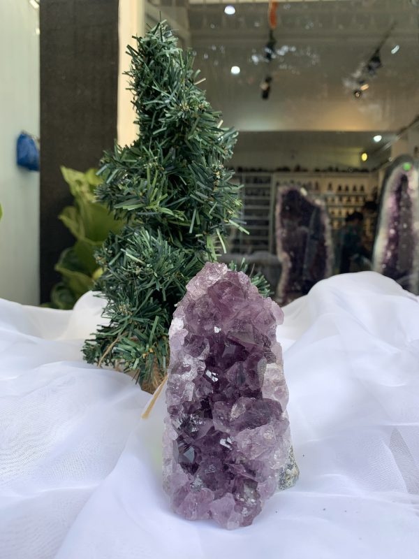 HỐC THẠCH ANH TÍM NHỎ – SMALL AMETHYST GEODE (TV258), KL: 0.712KG, KT: 12x7 CM