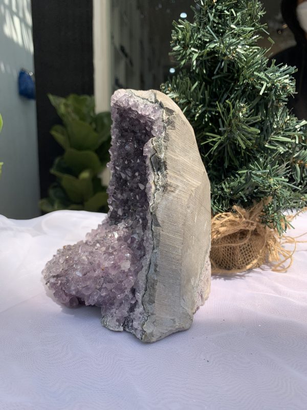 HỐC THẠCH ANH TÍM NHỎ – SMALL AMETHYST GEODE (TV272), KL: 1.64 KG, KT: 15x12 CM