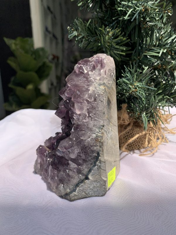 HỐC THẠCH ANH TÍM NHỎ – SMALL AMETHYST GEODE (TV263), KL: 0.842KG, KT: 13x8 CM