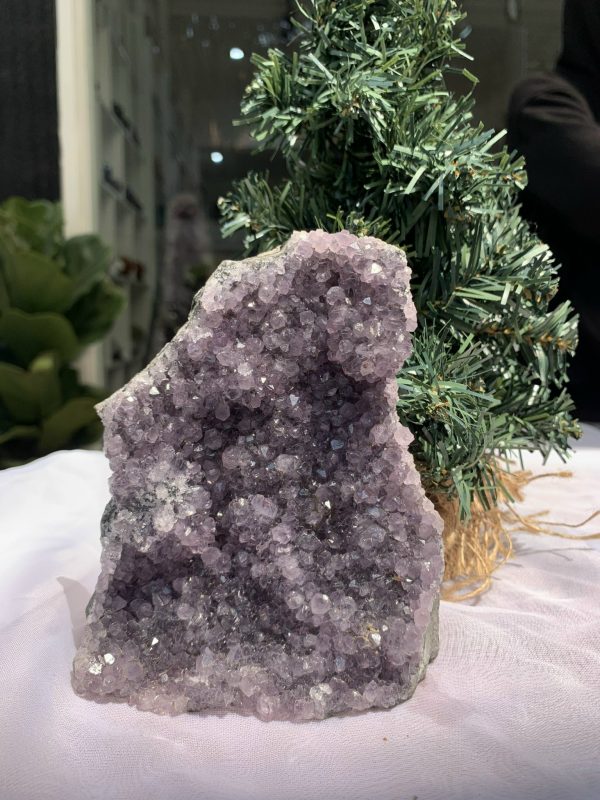 HỐC THẠCH ANH TÍM NHỎ – SMALL AMETHYST GEODE (TV290), KL: 0.678KG, KT: 13x10CM