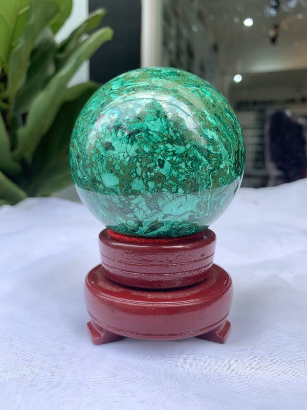 Bi cầu đá Lông Công – Đá Khổng Tước – Malachite Sphere, ĐK: 7.8 CM, KL: 0.888 KG (MLC24)