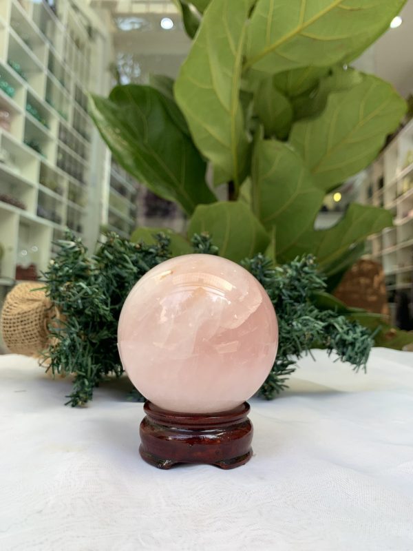 Bi cầu Thạch Anh Hồng – Rose Quartz Sphere (BH96), ĐK: 7,5 CM, KL: 0,600 KG