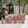 Trụ đá đào hoa - Rhodochrosite Point | Trụ đá thanh tẩy, Tarot, Healing, sưu tầm