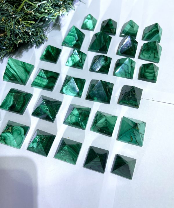 MALACHITE PYRAMID | KIM TỰ THÁP ĐÁ LÔNG CÔNG | CADA.VN