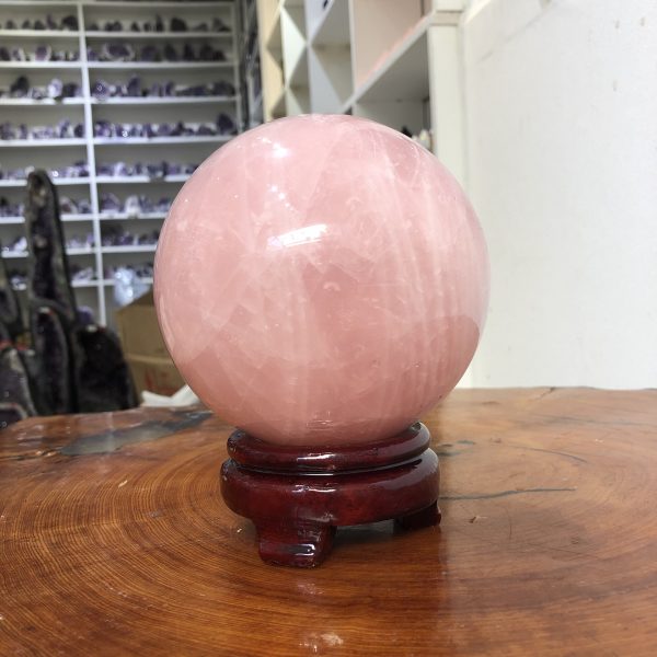 Bi cầu Thạch Anh Hồng – Rose Quartz Sphere (BH115), ĐK: 11,46 CM, KL: 2,03 KG