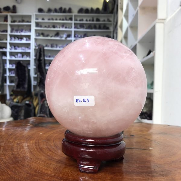 Bi cầu Thạch Anh Hồng – Rose Quartz Sphere (BH123), ĐK: 12,10 CM, KL: 2,355 KG