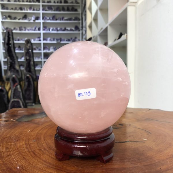 Bi cầu Thạch Anh Hồng – Rose Quartz Sphere (BH139), ĐK: 11,15 CM, KL: 1,965 KG