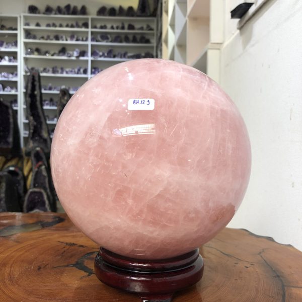 Bi cầu Thạch Anh Hồng – Rose Quartz Sphere (BH129), ĐK: 19,75 CM, KL: 10 KG