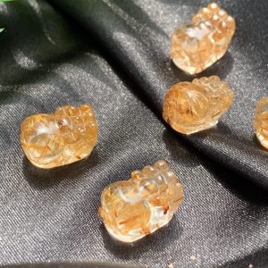 Tỳ Hưu Thạch Anh Tóc Vàng - Yellow Rutiled Quartz Pixiu