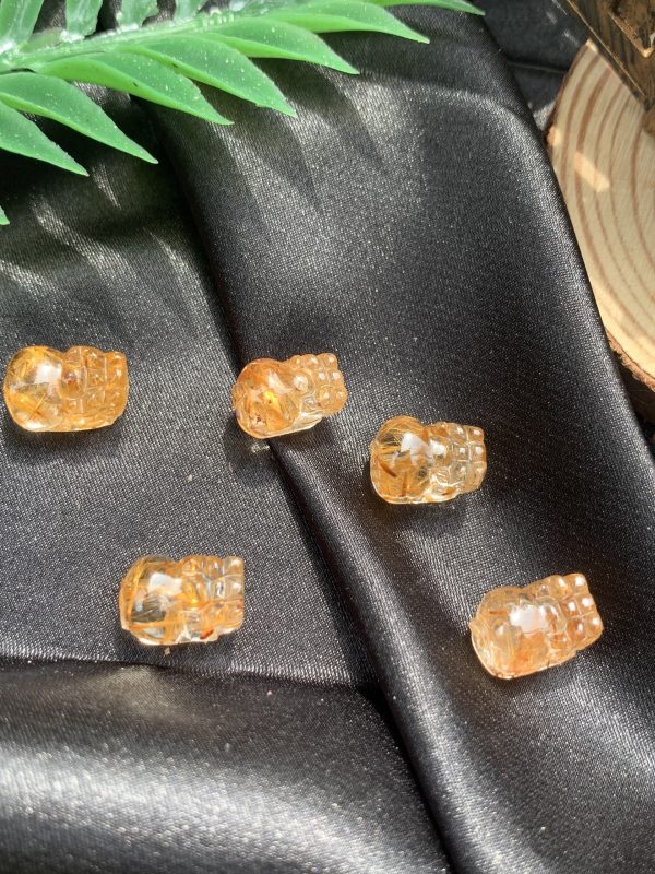 Tỳ Hưu Thạch Anh Tóc Vàng - Yellow Rutiled Quartz Pixiu