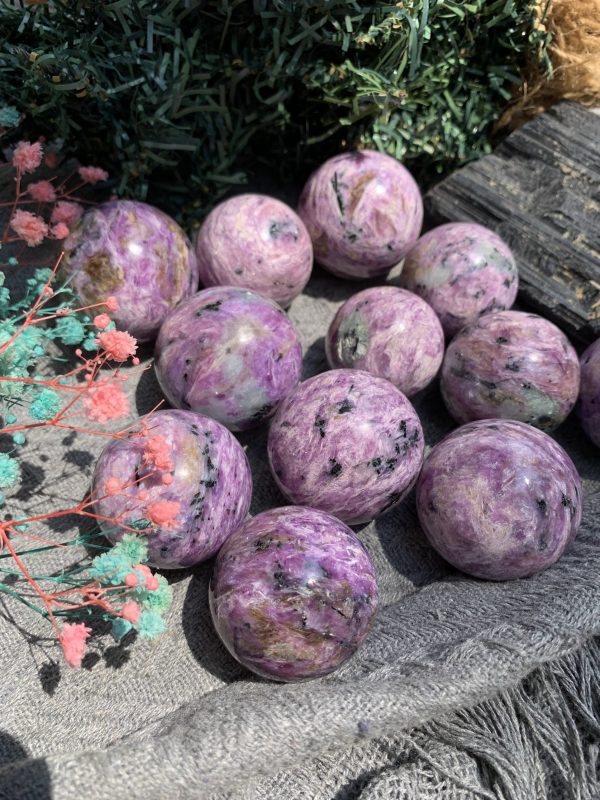 Charoite Sphere | Đá trang trí, sưu tầm, healing | CADA DECOR