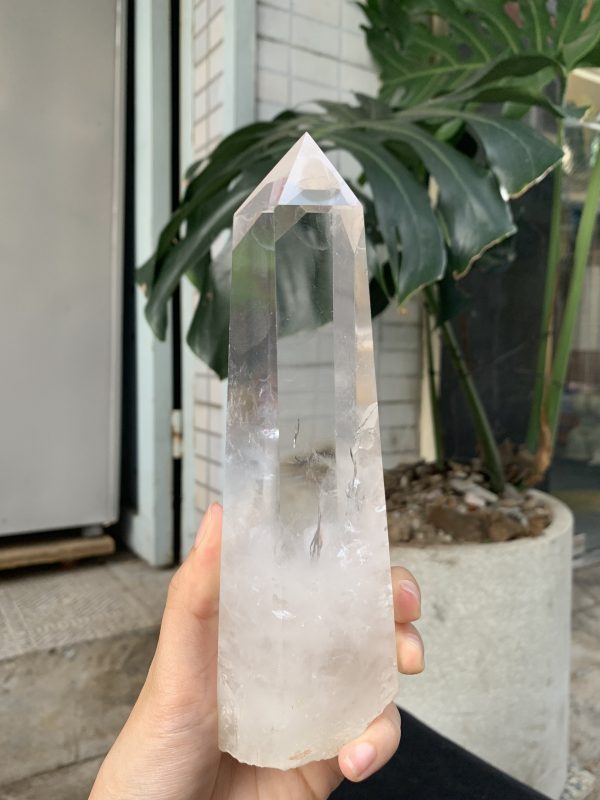 Trụ Thạch Anh Trắng trong – Clear Quartz Point, KL: 670GRAM (TTT218)