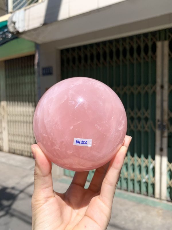 Bi cầu Thạch Anh Hồng sao – Rose Quartz Sphere (BH222), ĐK: 9,2CM, KL: 1,138KG