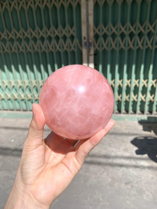 Bi cầu Thạch Anh Hồng sao – Rose Quartz Sphere (BH220), ĐK: 9,1CM, KL: 1,106KG