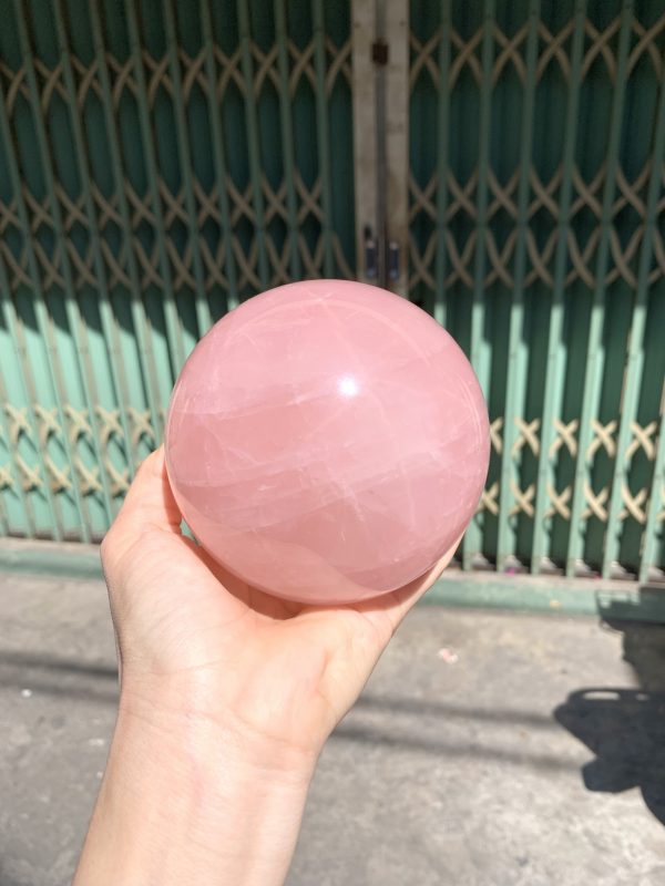 Bi cầu Thạch Anh Hồng sao – Rose Quartz Sphere (BH219), ĐK: 9,4CM, KL: 1,246KG