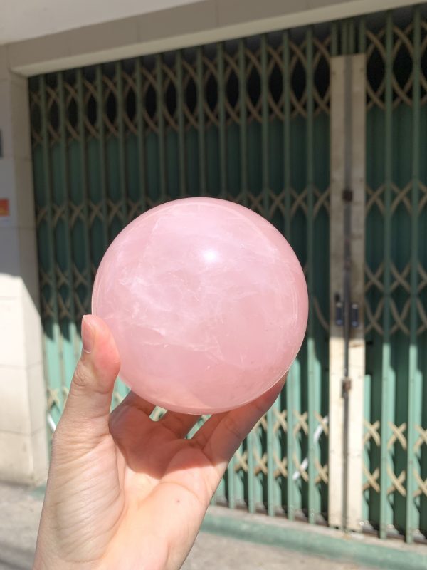 Bi cầu Thạch Anh Hồng sao – Rose Quartz Sphere (BH219), ĐK: 9,4CM, KL: 1,246KG