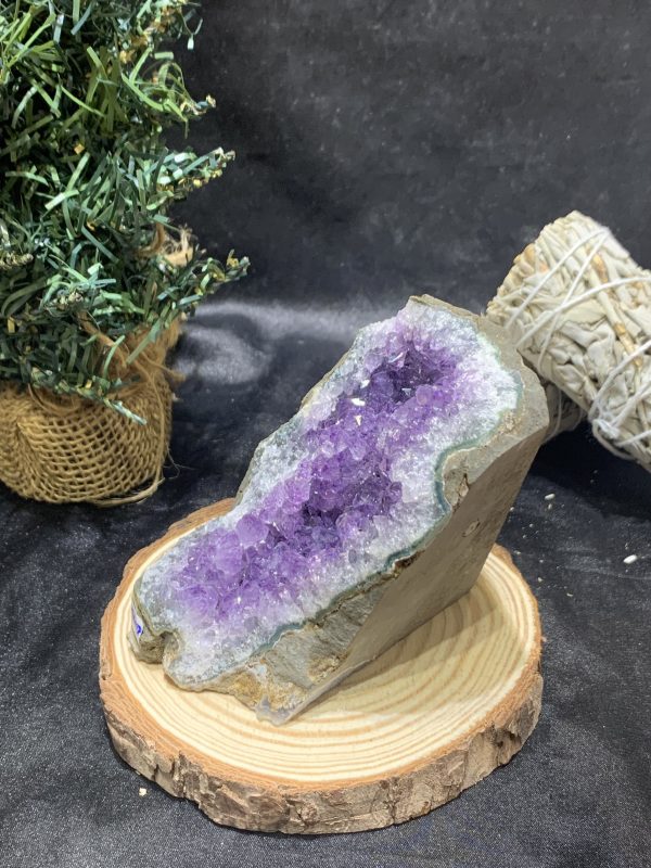 HỐC THẠCH ANH TÍM NHỎ – SMALL AMETHYST GEODE (TV428), KL: 0,508KG, KT: 5,6*8,3CM