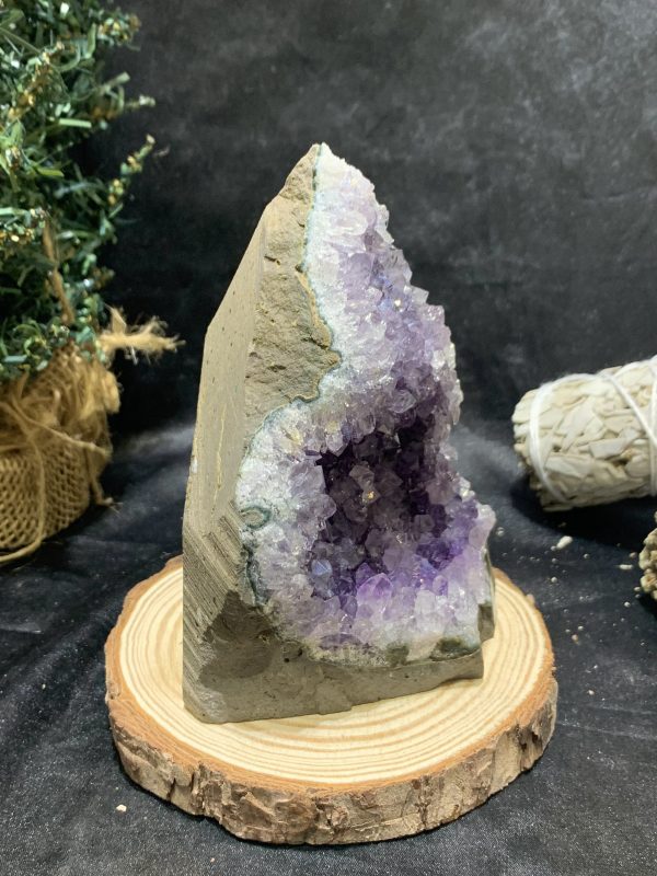 HỐC THẠCH ANH TÍM NHỎ – SMALL AMETHYST GEODE (TV417), KL: 0,708KG, KT: 7,5*13CM