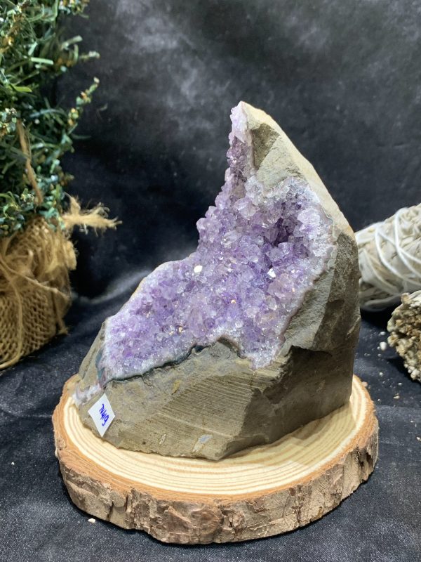 HỐC THẠCH ANH TÍM NHỎ – SMALL AMETHYST GEODE (TV419), KL: 0,694KG, KT: 9,5*11,5CM