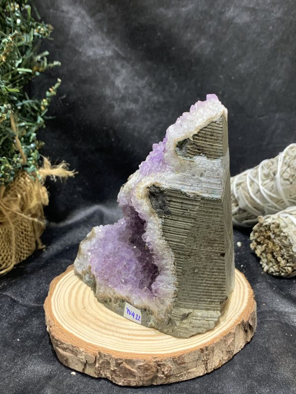 HỐC THẠCH ANH TÍM NHỎ – SMALL AMETHYST GEODE (TV422), KL: 0,574KG, KT: 9,5*10,7CM