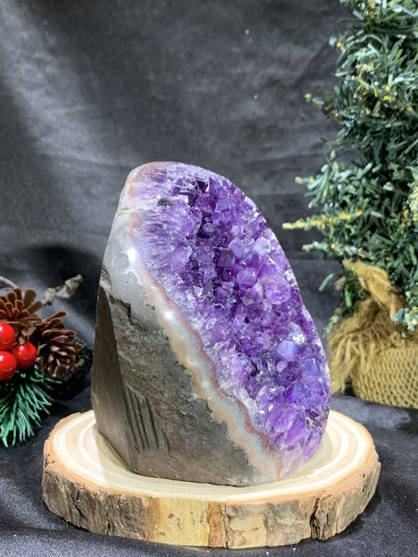 HỐC THẠCH ANH TÍM NHỎ – SMALL AMETHYST GEODE (TV447), KL: 0,835KG, KT: 12*10CM