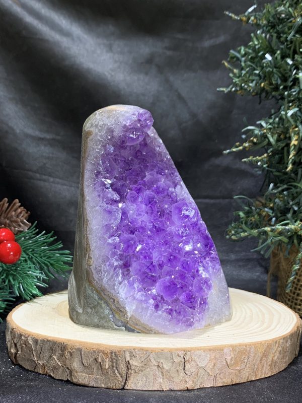 HỐC THẠCH ANH TÍM NHỎ – SMALL AMETHYST GEODE (TV483), KL: 0,555KG, KT: 10,8*7CM