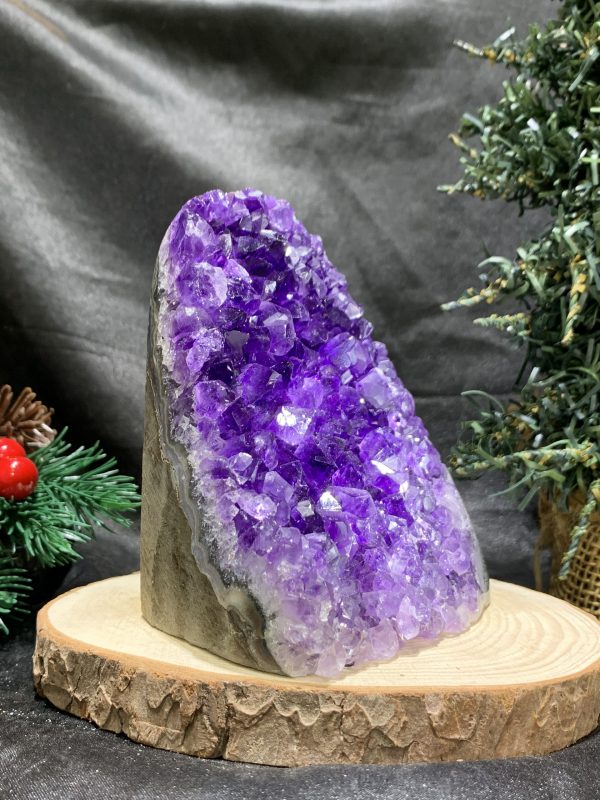 HỐC THẠCH ANH TÍM NHỎ – SMALL AMETHYST GEODE (TV487), KL: 0,695KG, KT: 12*8,5CM