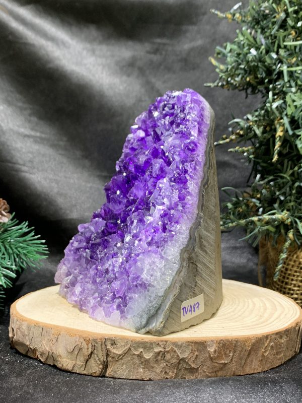 HỐC THẠCH ANH TÍM NHỎ – SMALL AMETHYST GEODE (TV487), KL: 0,695KG, KT: 12*8,5CM