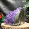 HỐC THẠCH ANH TÍM NHỎ – SMALL AMETHYST GEODE (TV467), KL: 0,685KG, KT: 10*8CM