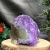 HỐC THẠCH ANH TÍM NHỎ – SMALL AMETHYST GEODE (TV467), KL: 0,685KG, KT: 10*8CM