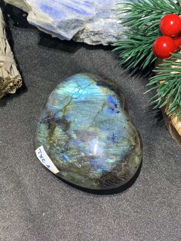 TRÁI TIM ĐÁ XÀ CỪ – Labradorite (TXC4) – KT: 6,7*5,4CM, KL: 0,18KG