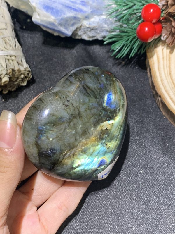 TRÁI TIM ĐÁ XÀ CỪ – Labradorite (TXC15) – KT: 6,49*3,32CM, KL: 0,162KG