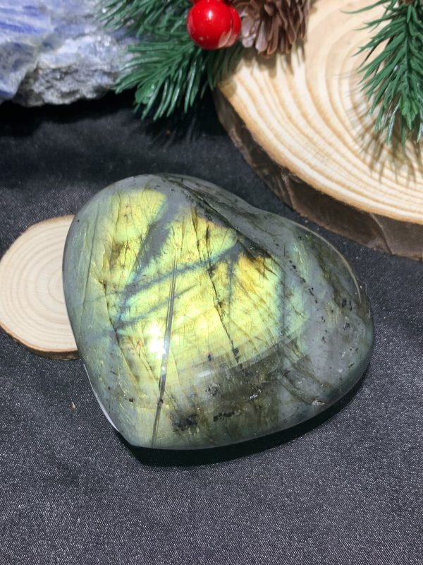 TRÁI TIM ĐÁ XÀ CỪ – Labradorite (TXC16) – KT: 3,49*7,67CM, KL: 0,230KG