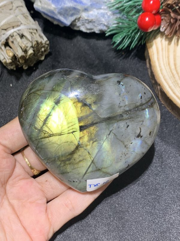 TRÁI TIM ĐÁ XÀ CỪ – Labradorite (TXC16) – KT: 3,49*7,67CM, KL: 0,230KG