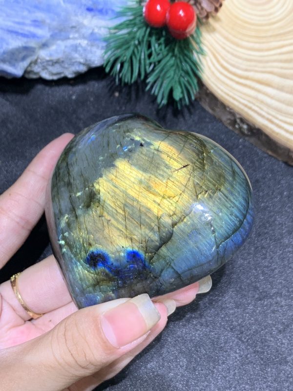 TRÁI TIM ĐÁ XÀ CỪ – Labradorite (TXC23) – KT: 7,14*7,88CM, KL: 0,278KG