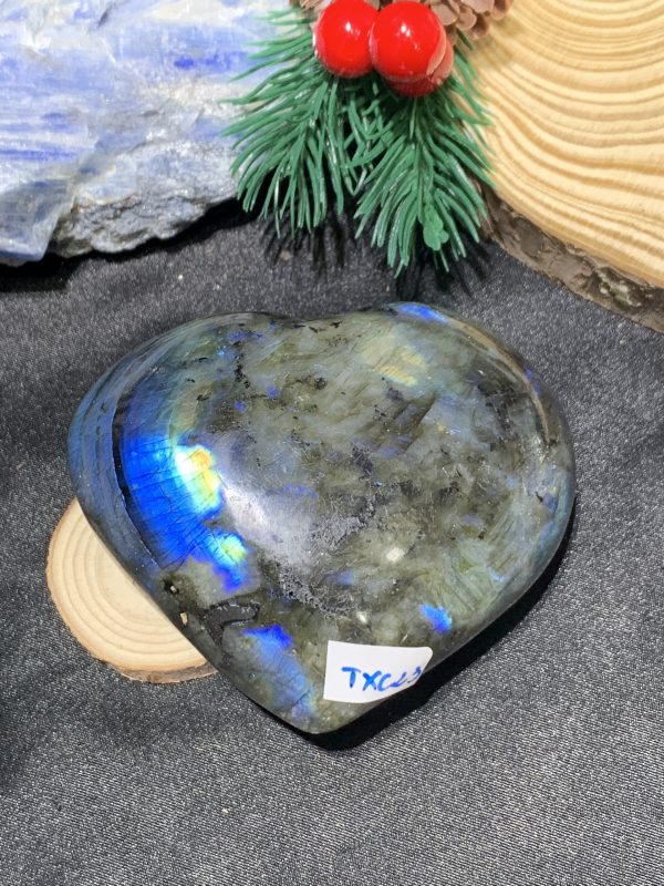 TRÁI TIM ĐÁ XÀ CỪ – Labradorite (TXC23) – KT: 7,14*7,88CM, KL: 0,278KG