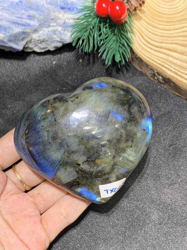 TRÁI TIM ĐÁ XÀ CỪ – Labradorite (TXC23) – KT: 7,14*7,88CM, KL: 0,278KG