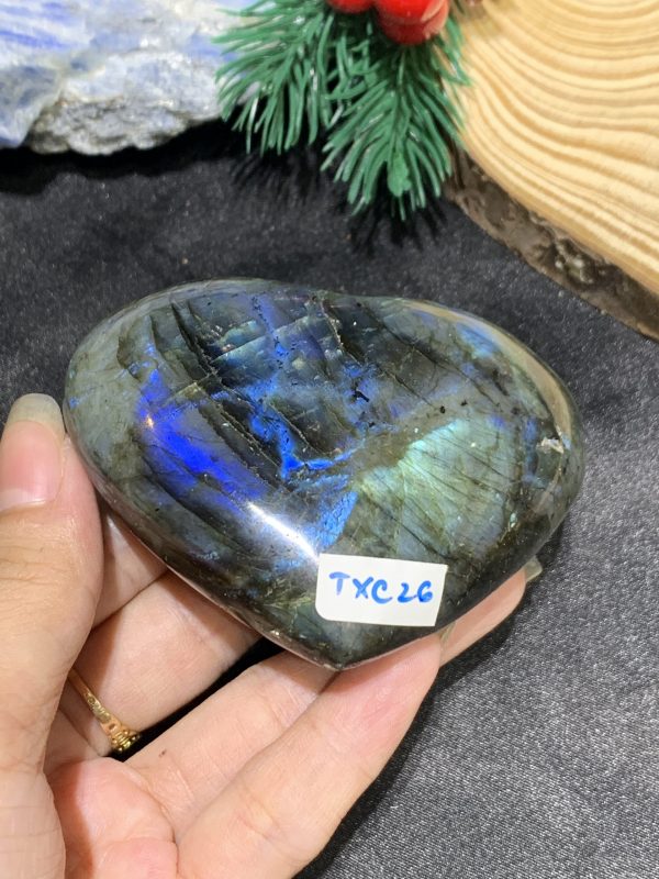 TRÁI TIM ĐÁ XÀ CỪ – Labradorite (TXC26) – KT: 6,66*7,68CM, KL: 0,208KG