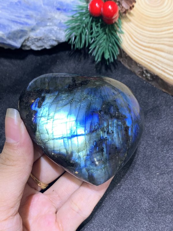 TRÁI TIM ĐÁ XÀ CỪ – Labradorite (TXC27) – KT: 7,04*7,68CM, KL: 0,264KG